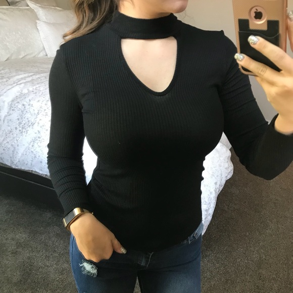 Black Long Sleeve Choker Top - Picture 3 of 8